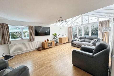 Whispers living room.jpg