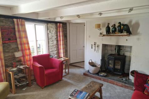 Sitting Room 2.jpg