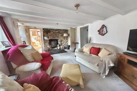 sitting room.jpg