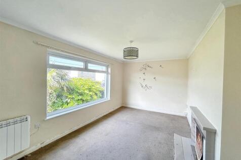 Living Room.jpg