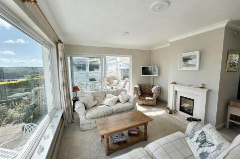 sitting room.jpg