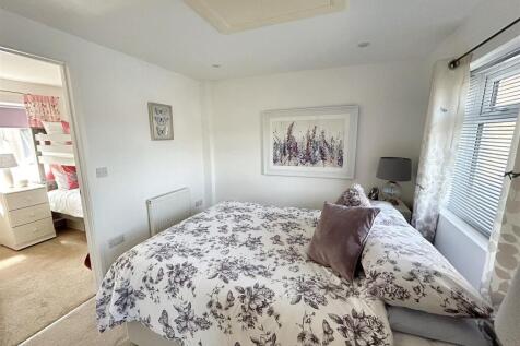 Bedroom 2.jpg