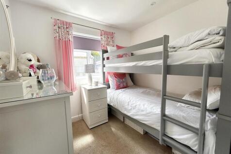 Bedroom 3.jpg