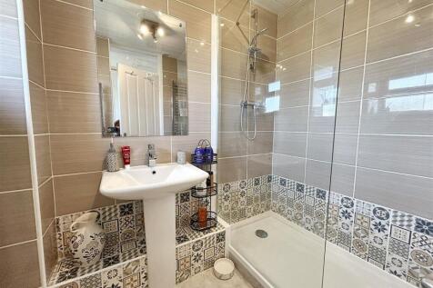 Shower room.jpg