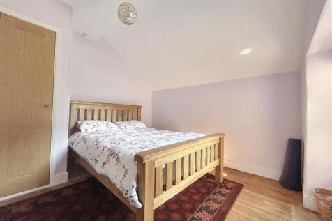 Bedroom 2.jpg