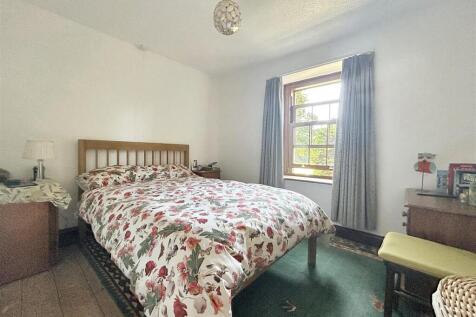 Bedroom 3.jpg