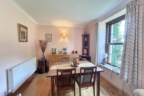 Dining Room.jpg