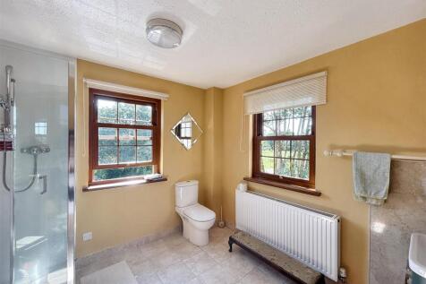 Shower Room.jpg