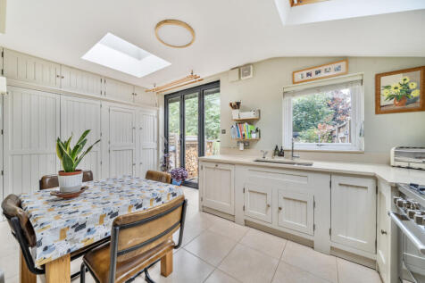 1360291-7-68de84b...