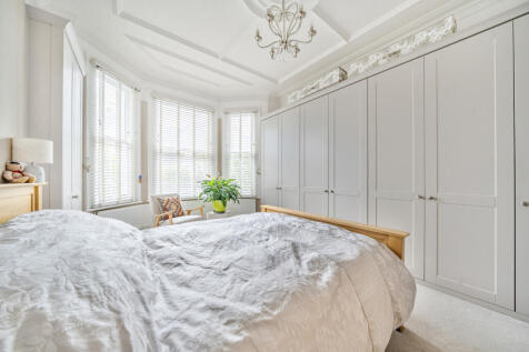 1360291-18-68de89...