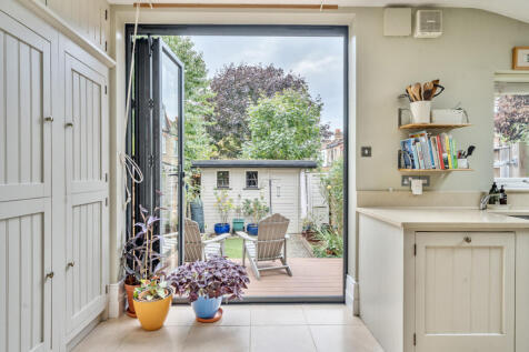 1360291-5-68de844...