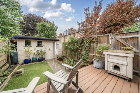 1360291-4-68de842...