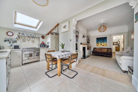 1360291-9-68de84d...