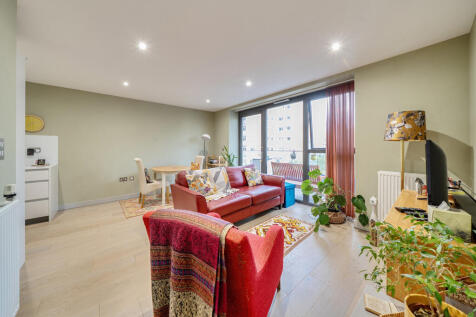 1365843-13-68f111...