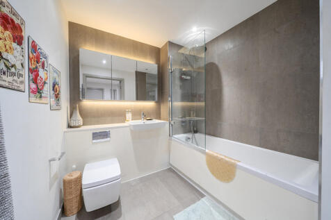 1365843-17-68f111...