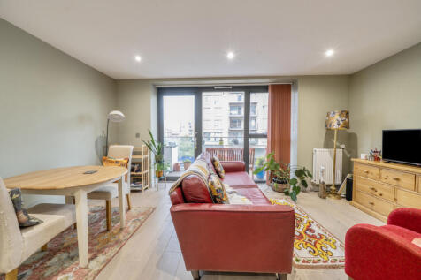 1365843-10-68f111...