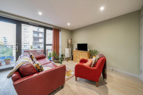 1365843-11-68f111...