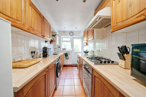 1372588-10-69033c...