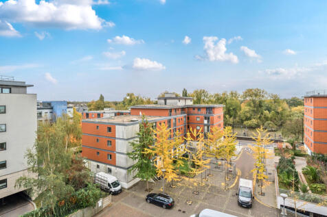 1373472-12-68ff5f...