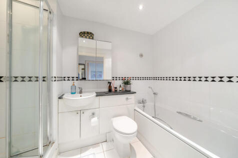 1373472-5-68ff5f0...