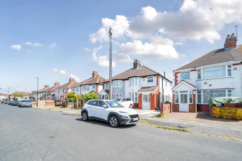 1295775-3-682c69e...