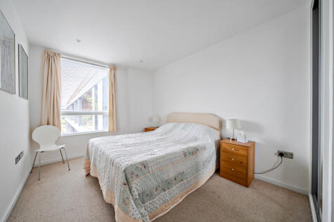 1373473-10-6901e6...