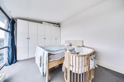 1343756-4-68ada94...