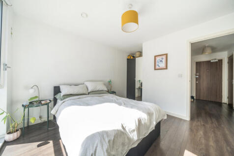 1336942-12-6899c0...