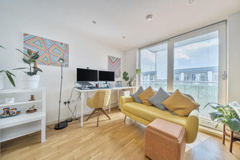 1349750-3-68c436a...