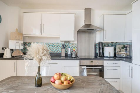 1349750-4-68c436f...