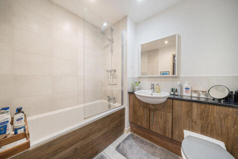 1349750-9-68c43a8...