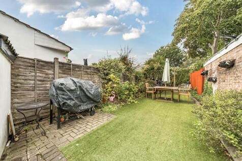 1349753-5-68b99fe...