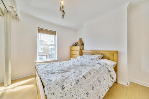 1349753-19-68b9a1...