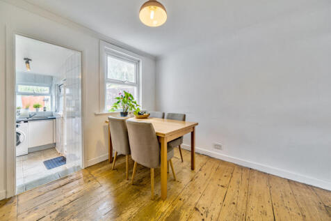 1349753-10-68b9a0...