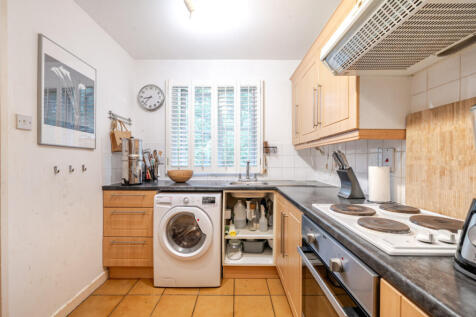 1370719-6-68f633c...