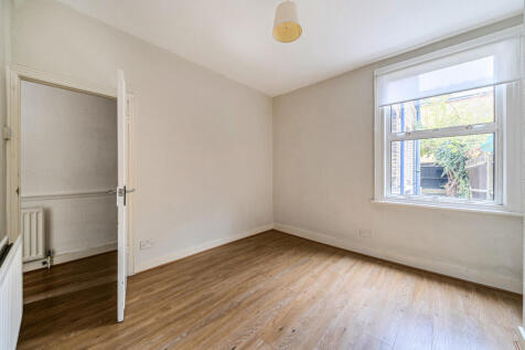 1369022-12-68ee31...