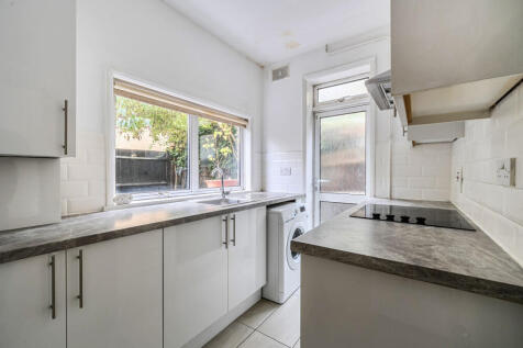 1369022-4-68ee305...