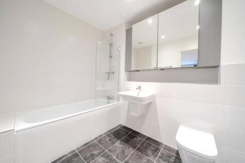 1375928-16-690b33...