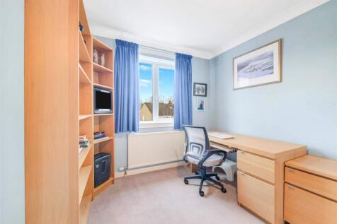 Bed 3/Office