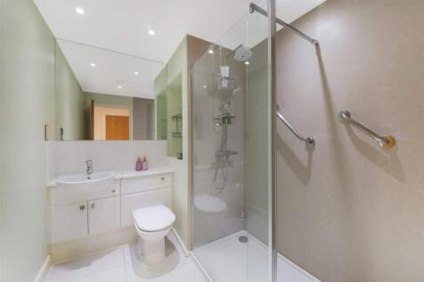 En-Suite Shower