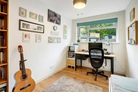 Bedroom 4/Office