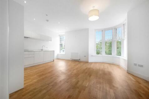 Lounge/Kitchen