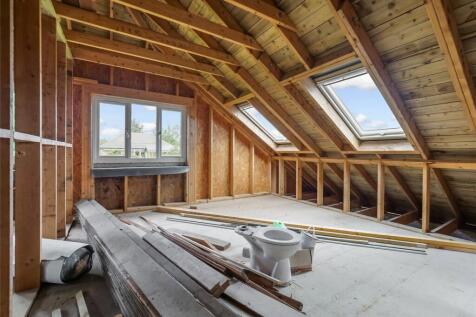 Upstairs Rear