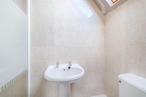 En-Suite 2