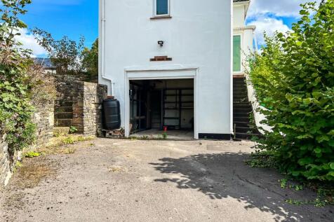 Driveway &amp; Garage
