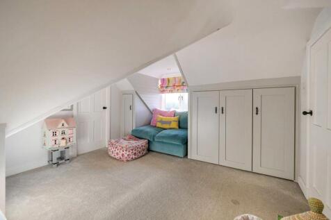Landing/Playroom