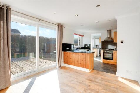 Dining/Kitchen