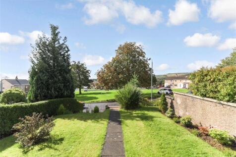 Front Garden/Outlook