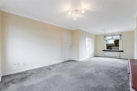 Living Room/Dining