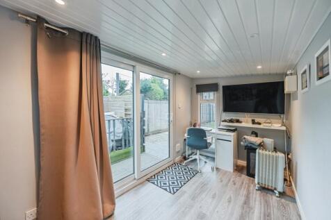 Office/Summer House